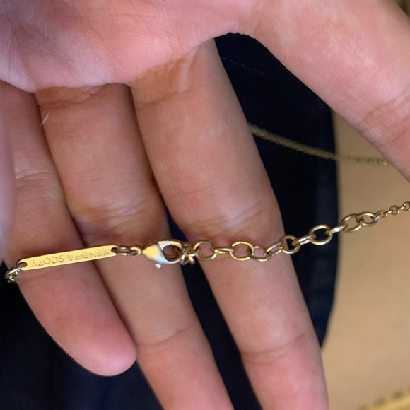 Kendra Scott rose gold ivory pearl Elisa necklace - Picture 6 of 6